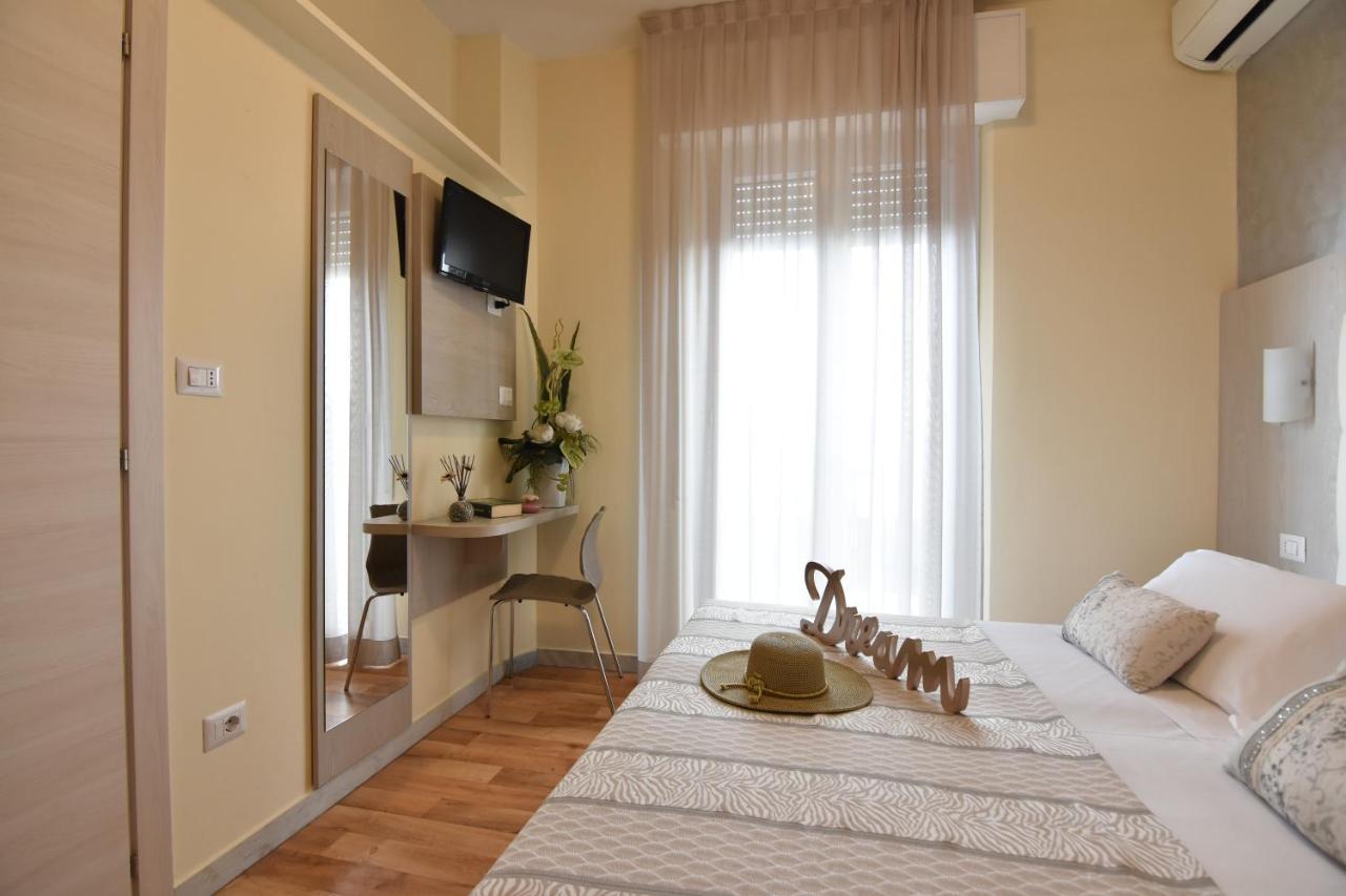 Hotel Jumbo Rimini Exterior foto