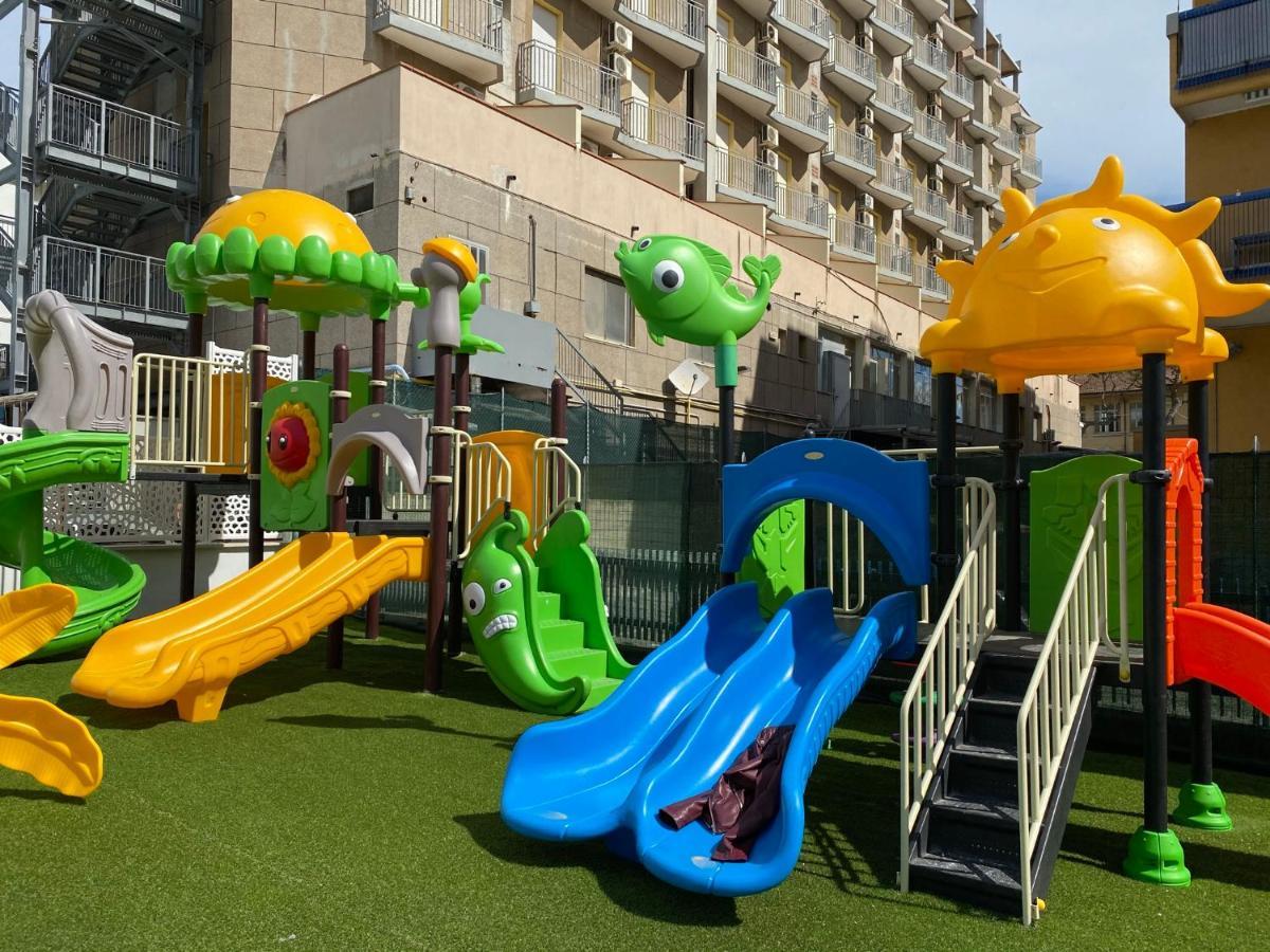 Hotel Jumbo Rimini Exterior foto