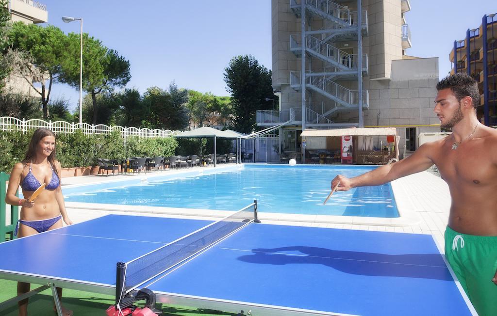 Hotel Jumbo Rimini Exterior foto